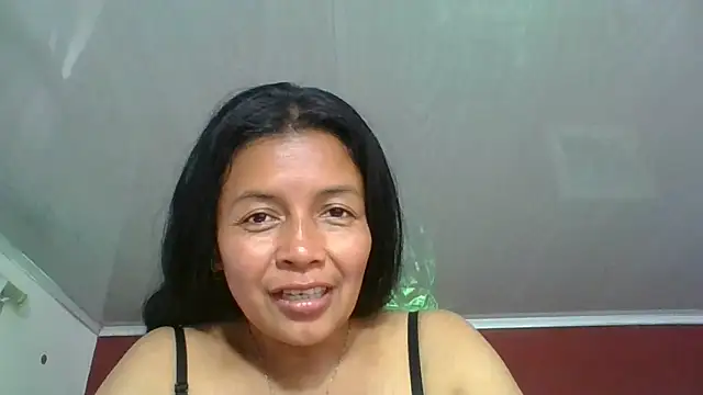 DianaOchoa  online show from 10/21/25, 07:47