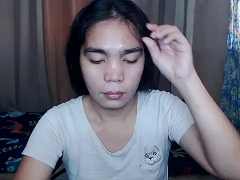 Simple Martina online show from 10/15/25, 01:39