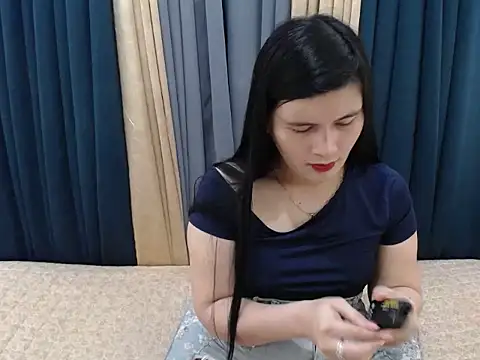 Snapshot of pinay_amaliax chatting on 09/13/25, 10:59 pinay amaliax online show from 09/13/25, 10:59