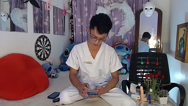 good boy in bed online show from 09/29/25, 06:02