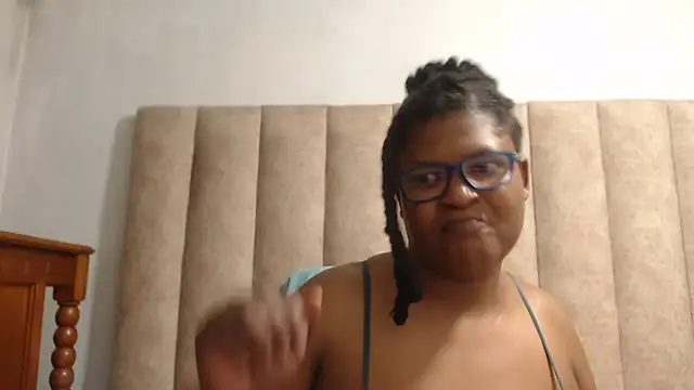 Sexybusty01 online show from 03/22/26, 06:00