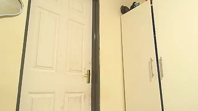 Goddessberry online show from 11/10/25, 03:49