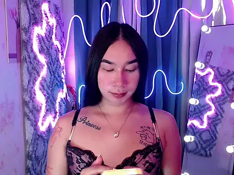 Snapshot of in_yourdreamstarxx chatting on 11/24/25, 10:31 in yourdreamstarxx online show from 11/24/25, 10:31