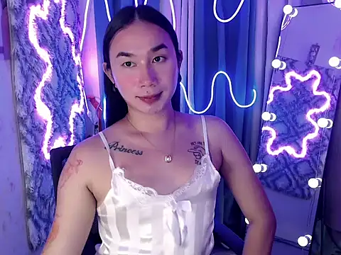 Snapshot of in_yourdreamstarxx chatting on 11/25/25, 01:22 in yourdreamstarxx online show from 11/25/25, 01:22