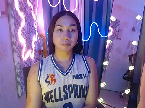 Snapshot of in_yourdreamstarxx chatting on 11/30/25, 01:48 in yourdreamstarxx online show from 11/30/25, 01:48