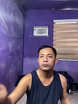 Snapshot of hotcumboi69 chatting on 02/22/26, 03:51 hotcumboi69 online show from 02/22/26, 03:51