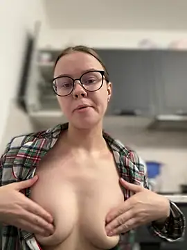  CherryBloom  online show from 01/14/26, 06:19