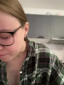  CherryBloom  online show from 04/23/26, 05:41