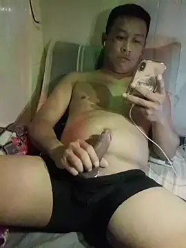 Snapshot of ducpham6565 chatting on 11/28/25, 11:29 ducpham6565 online show from 11/28/25, 11:29