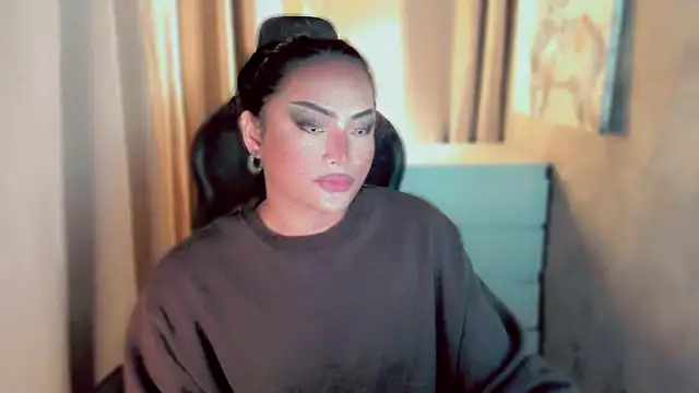 Snapshot of kaicromwell_ chatting on 09/13/25, 06:24 kaicromwell online show from 09/13/25, 06:24