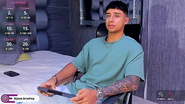 jaze bradley online show from 09/29/25, 11:37