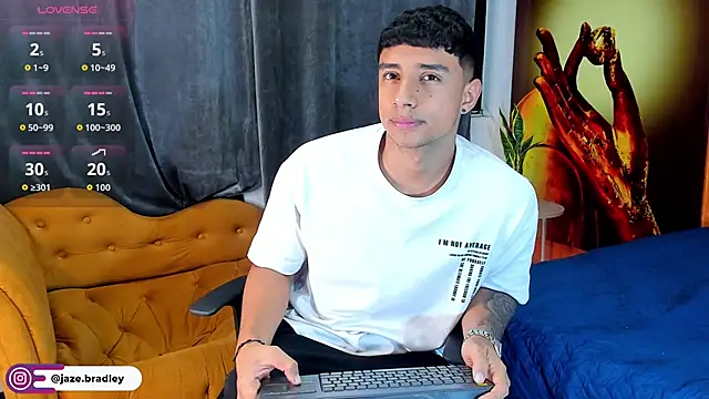 jaze bradley online show from 10/14/25, 11:33