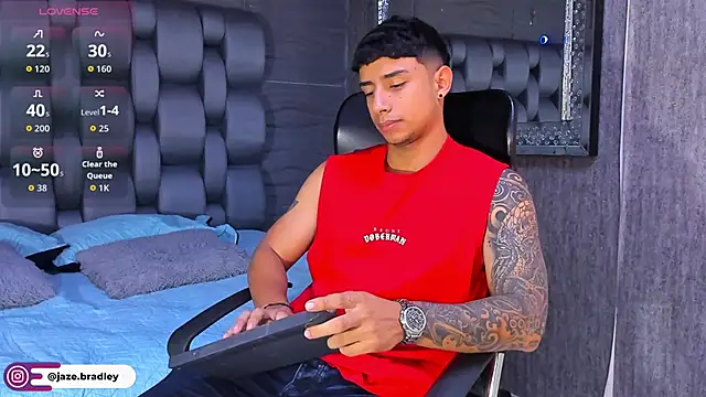 jaze bradley online show from 10/16/25, 11:44