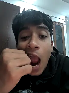 Snapshot of clasperhancock chatting on 10/28/25, 06:21 clasperhancock online show from 10/28/25, 06:21