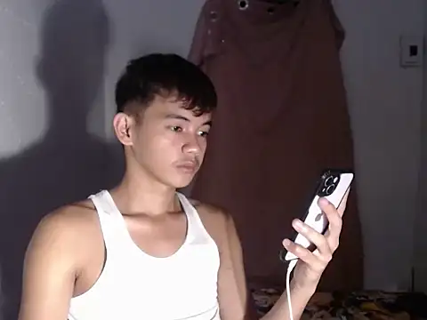 Snapshot of jaybot_jayxx chatting on 12/18/25, 08:48 jaybot jayxx online show from 12/18/25, 08:48