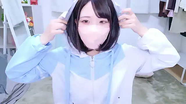 Snapshot of Anzu_xx chatting on 10/07/25, 07:33 Anzu xx online show from 10/07/25, 07:33