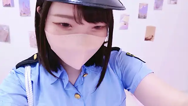 Snapshot of Anzu_xx chatting on 11/11/25, 03:45 Anzu xx online show from 11/11/25, 03:45