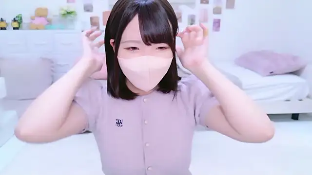 Snapshot of Anzu_xx chatting on 12/03/25, 03:21 Anzu xx online show from 12/03/25, 03:21