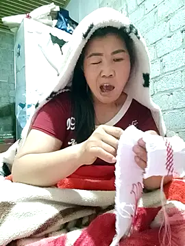 jienrrr online show from 10/12/25, 10:53