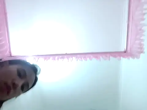 Snapshot of Sully990 chatting on 10/16/25, 02:51 Sully990 online show from 10/16/25, 02:51