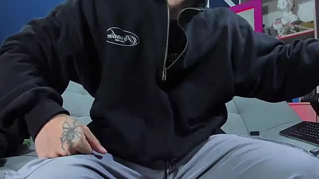 etham wolf  online show from 11/21/25, 11:20