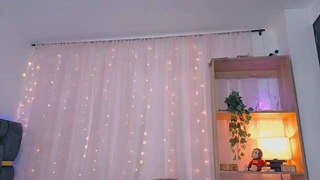 Snapshot of anitaglow chatting on 09/28/25, 04:34 anitaglow online show from 09/28/25, 04:34