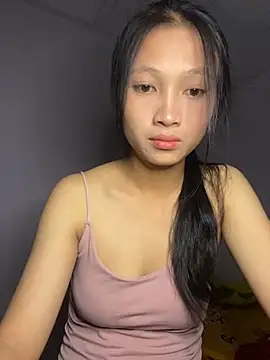 Snapshot of vyvy777 chatting on 10/31/25, 08:04 vyvy777 online show from 10/31/25, 08:04