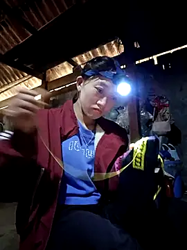 Zhan99999 online show from 12/15/25, 03:44