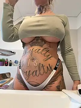 Snapshot of Jasmina-Joy chatting on 01/06/26, 10:08 Jasmina-Joy online show from 01/06/26, 10:08