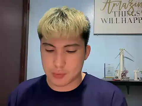 Snapshot of lovely_jay chatting on 05/17/26, 11:34 lovely jay online show from 05/17/26, 11:34