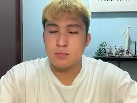 Snapshot of lovely_jay chatting on 07/06/26, 02:47 lovely jay online show from 07/06/26, 02:47