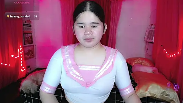 Snapshot of skinnygirl_69 chatting on 05/27/26, 01:57 skinnygirl 69 online show from 05/27/26, 01:57
