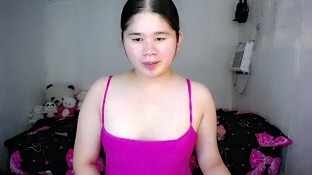 Snapshot of skinnygirl_69 chatting on 07/12/26, 11:56 skinnygirl 69 online show from 07/12/26, 11:56