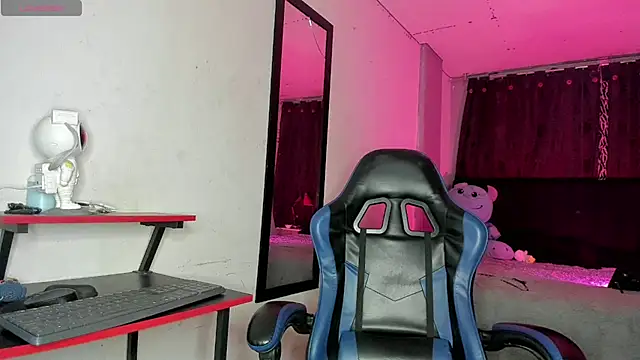 Jostin18 online show from 04/10/26, 05:01