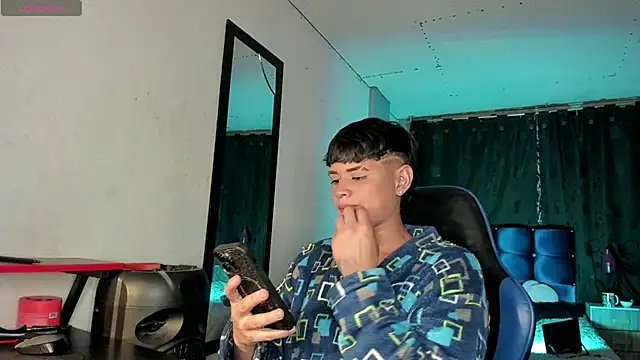 Jostin18 online show from 04/17/26, 04:48