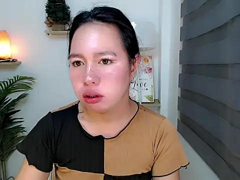 kimbratx online show from 11/21/25, 11:03