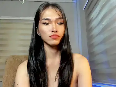 Snapshot of lovelychanel69xx chatting on 09/17/25, 10:33 lovelychanel69xx online show from 09/17/25, 10:33