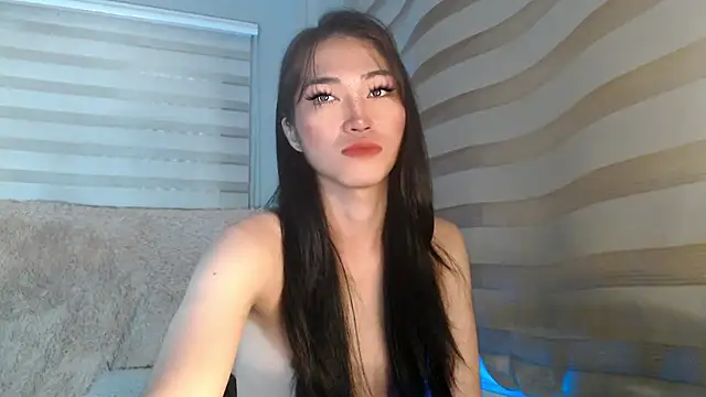 Snapshot of lovelychanel69xx chatting on 10/03/25, 10:51 lovelychanel69xx online show from 10/03/25, 10:51