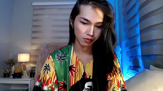 Snapshot of lovelychanel69xx chatting on 10/09/25, 10:41 lovelychanel69xx online show from 10/09/25, 10:41