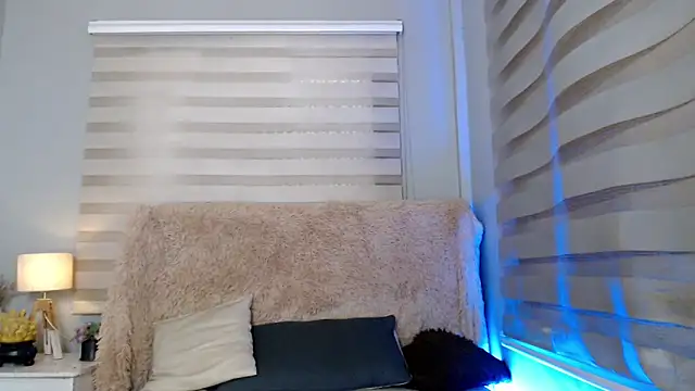 Snapshot of lovelychanel69xx chatting on 10/10/25, 11:04 lovelychanel69xx online show from 10/10/25, 11:04