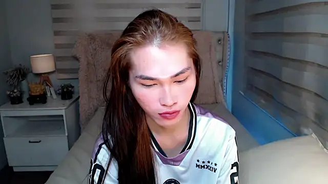 Snapshot of lovelychanel69xx chatting on 10/17/25, 10:56 lovelychanel69xx online show from 10/17/25, 10:56