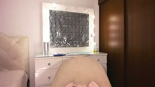 lina quinn online show from 02/14/26, 04:20