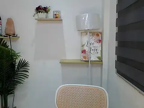 Snapshot of scarlett_brownx69 chatting on 02/24/26, 05:49 scarlett brownx69 online show from 02/24/26, 05:49