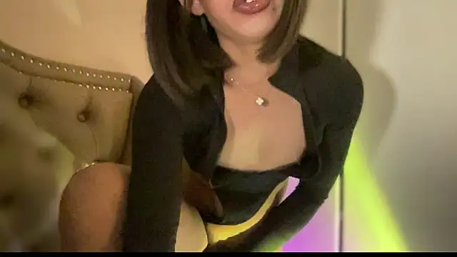 solana imani online show from 04/10/26, 04:55