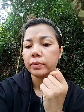 LuxiLuxi18x online show from 04/27/26, 07:17
