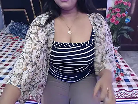 yours-ishika online show from 11/17/25, 08:42