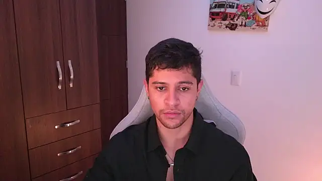 domsantiago  online show from 11/15/25, 10:59