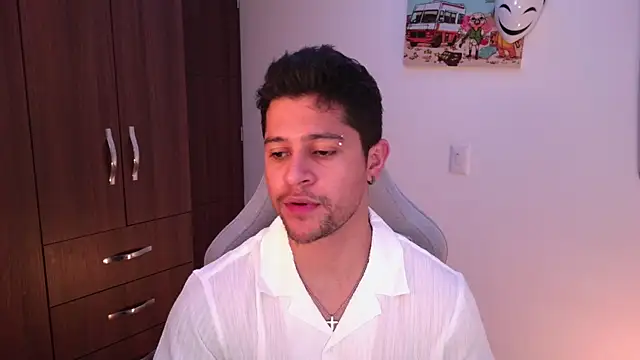 domsantiago  online show from 11/20/25, 01:06