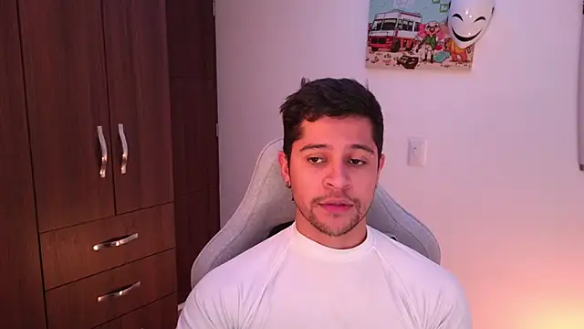 domsantiago  online show from 11/23/25, 02:44