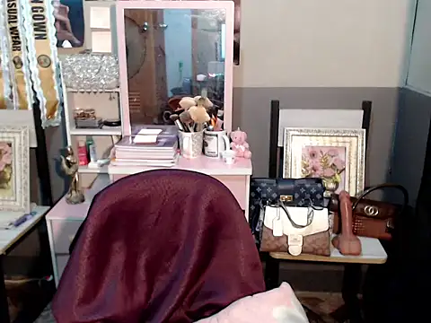 miya khali online show from 11/05/25, 06:02